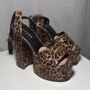 Moda Animal Print Platform Sandals